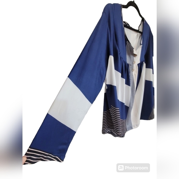 3XL Multicolor Print 3/4 Button Down Long Sleeve Tunic - Picture 4 of 6